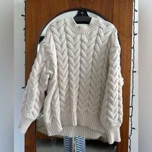 H&M KNIT SWEATER